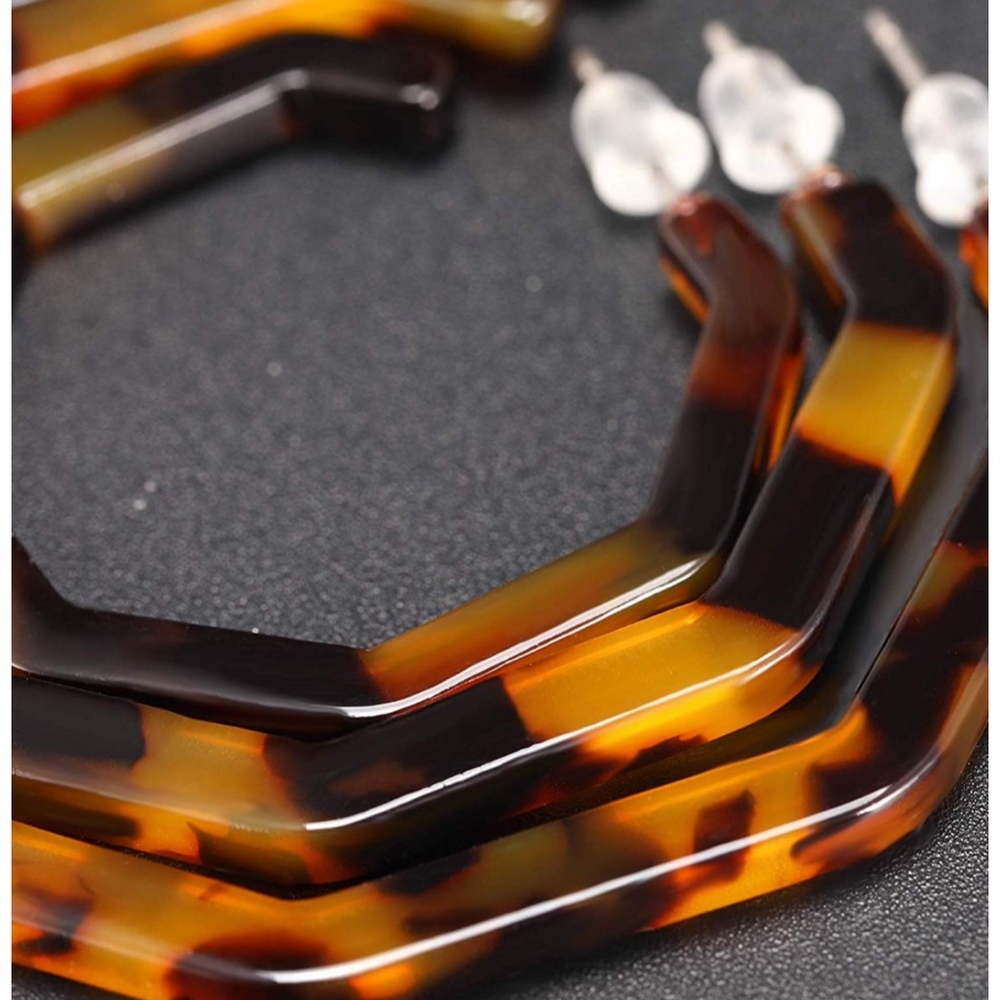 2/$20 BOGO BaubleBar Style Tortoise Hoop Earrings - Picture 5 of 5